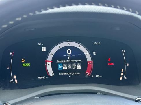 Used 2025 Toyota Camry SE w/ Convenience Package FWD image 31