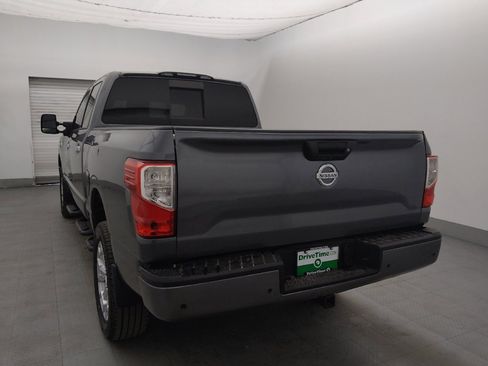 Used 2021 Nissan Titan SV w/ SV Convenience Package AWD/4WD image 5