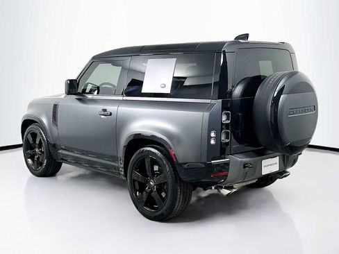 Used 2024 Land Rover Defender 90 Carpathian Edition image 3