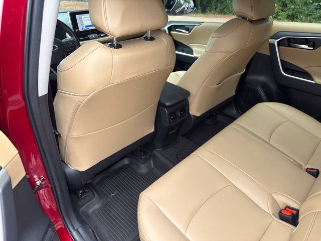 Used 2024 Toyota RAV4 XLE Premium FWD image 21