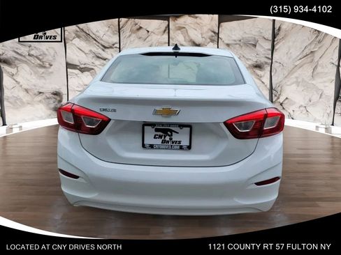 Used 2016 Chevrolet Cruze LS FWD image 5