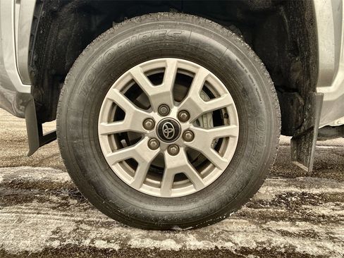 Used 2024 Toyota Tacoma SR5 image 18