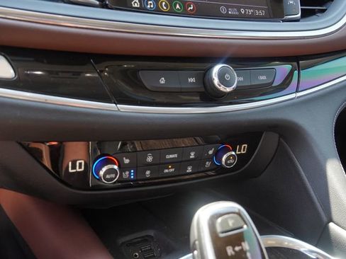 Used 2021 Buick Enclave Avenir w/ Avenir Technology Package FWD image 21