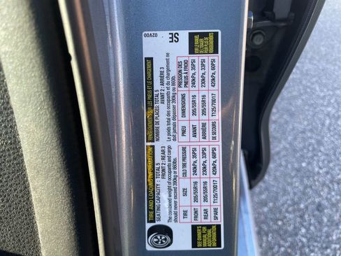 Used 2023 Toyota Corolla LE image 31