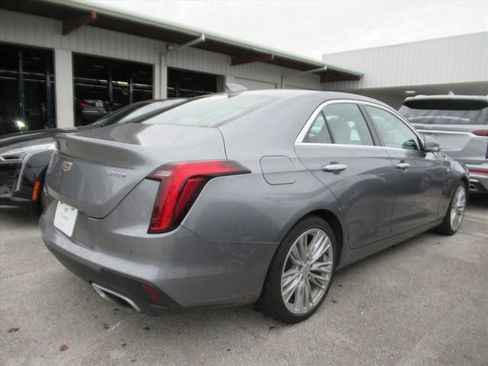 Used 2022 Cadillac CT4 Premium Luxury image 4