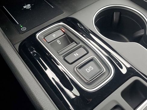 New 2025 Honda Pilot Touring image 36