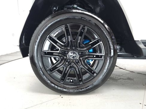 Used 2025 Mercedes-Benz G 580 w/ EQ Technology image 36