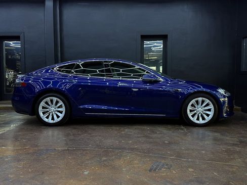 Used 2017 Tesla Model S 60D image 10