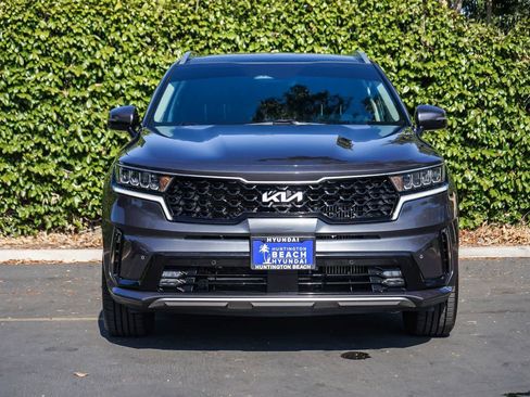 Used 2023 Kia Sorento EX w/ Panoramic Sunroof Package FWD image 2