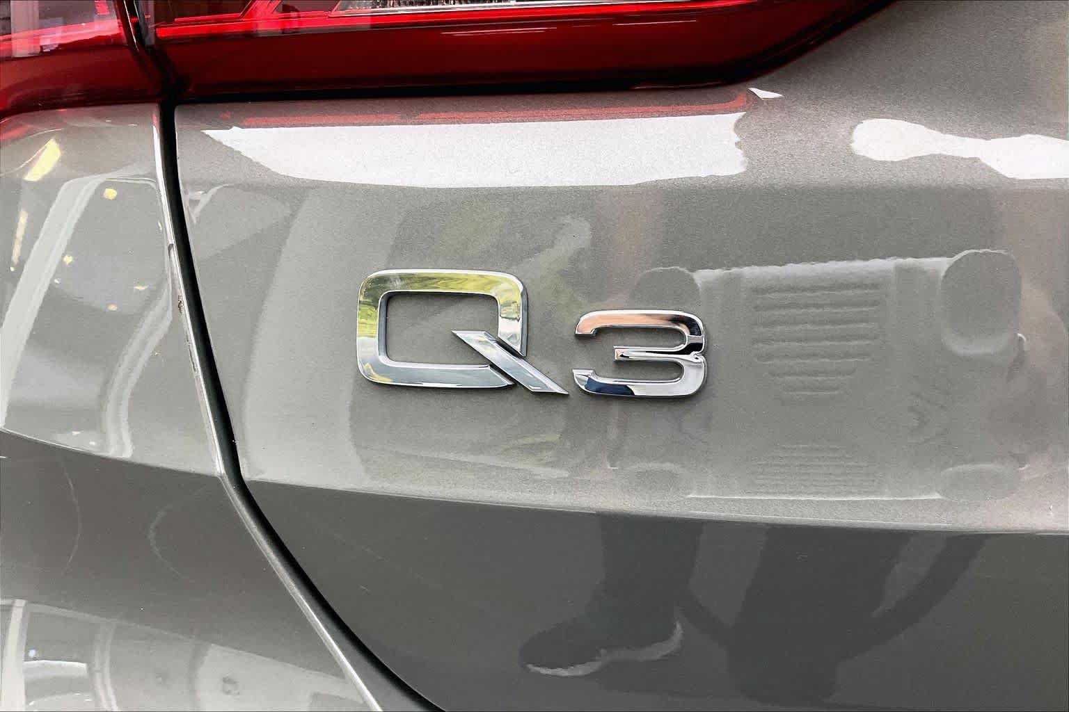 Used 2023 Audi Q3 2.0T Premium w/ Convenience Package AWD/4WD image 65