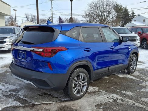 Used 2023 Kia Seltos LX image 7