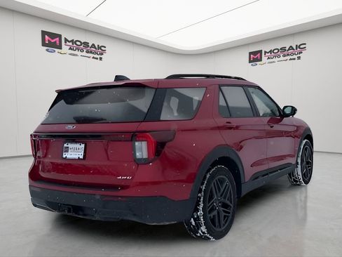 New 2026 Ford Explorer ST-Line w/ ST-Line Street Pack image 8