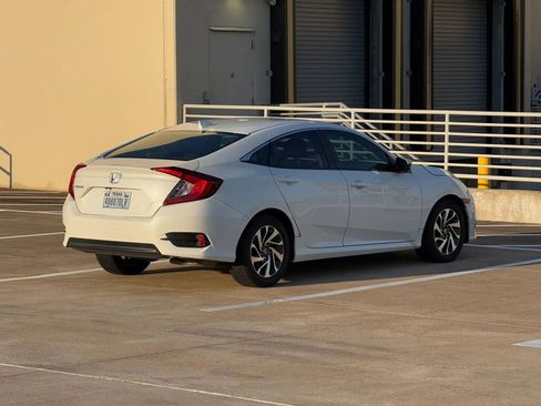 Used 2017 Honda Civic EX image 7