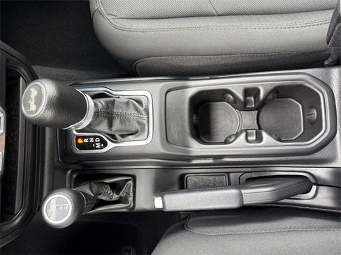 Used 2023 Jeep Wrangler Unlimited Sport image 29