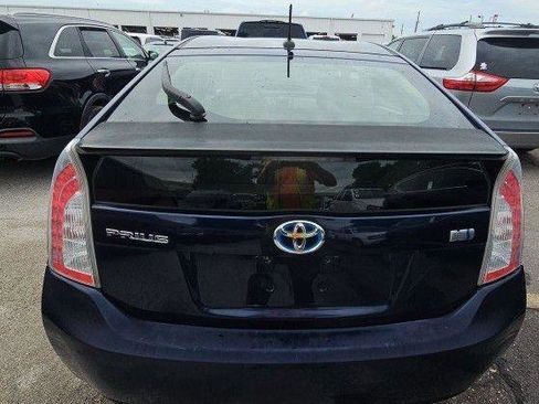 Used 2013 Toyota Prius Four FWD image 11