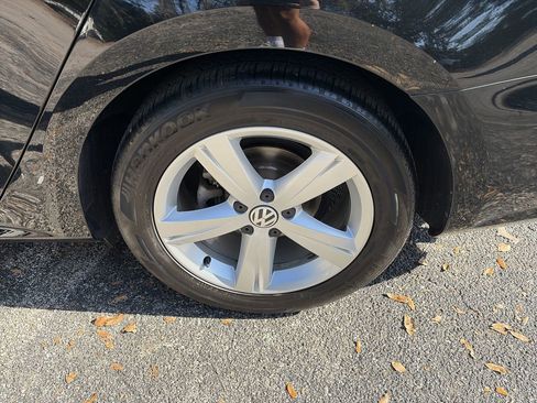 Used 2015 Volkswagen Passat 1.8T Limited Edition image 26