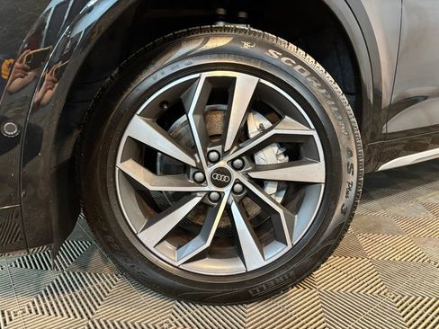 Used 2023 Audi Q5 2.0T Prestige w/ Prestige Package AWD/4WD image 27