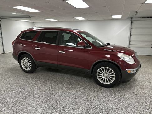 Used 2010 Buick Enclave CXL AWD/4WD image 1