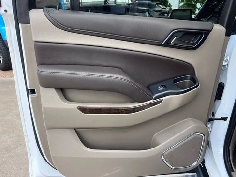 Used 2019 Chevrolet Suburban LT w/ Texas Edition Package RWD image 20