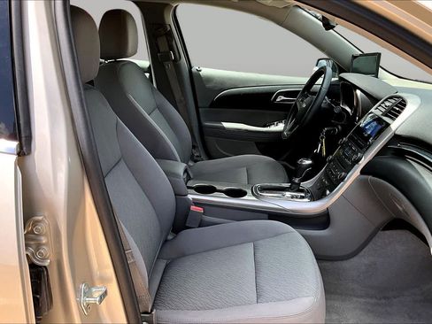 Used 2013 Chevrolet Malibu LS w/ Protection Package FWD image 9