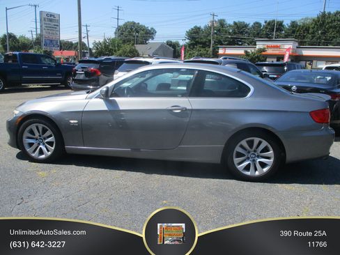 Used 2012 BMW 328i xDrive Coupe AWD/4WD image 3