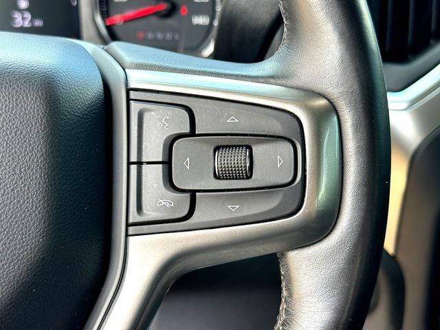 Used 2020 Chevrolet Silverado 1500 LT Trail Boss AWD/4WD image 13