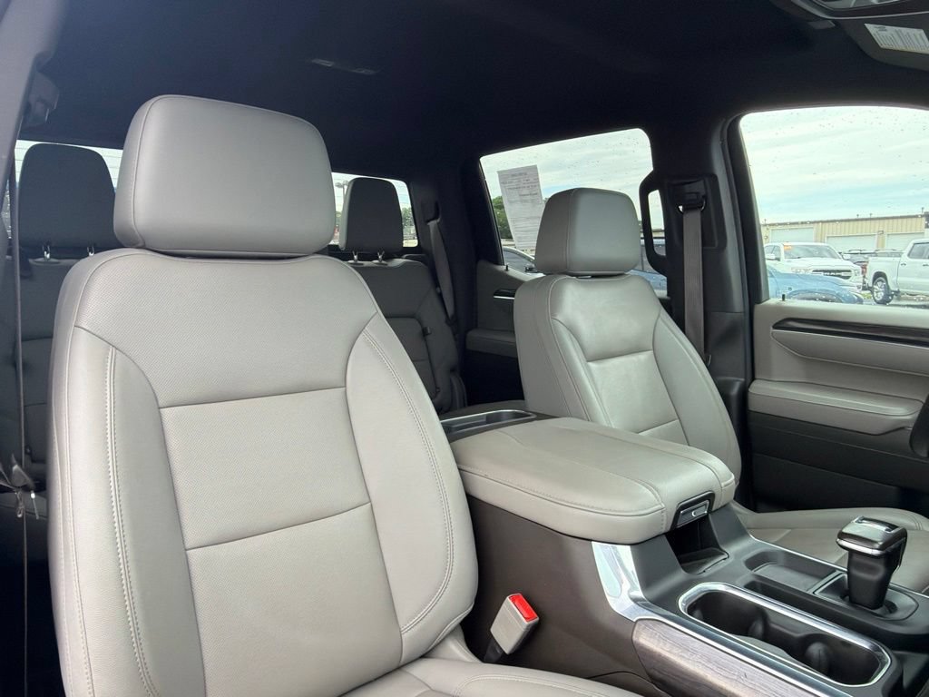 Used 2023 Chevrolet Silverado 1500 LTZ w/ Technology Package AWD/4WD image 11
