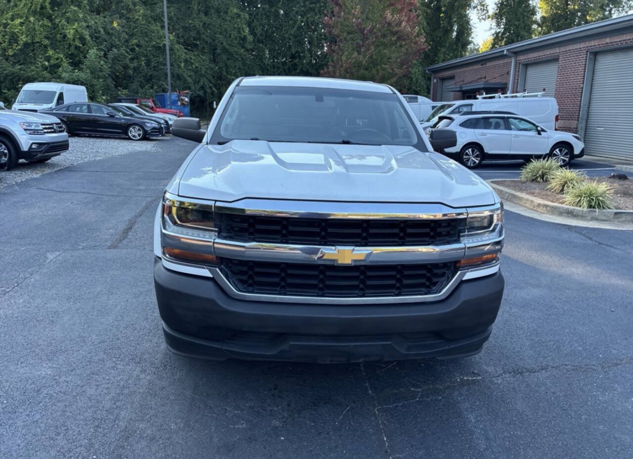 Used 2019 Chevrolet Silverado 1500 W/T RWD image 3