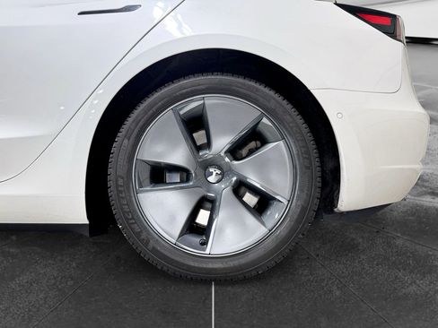 Used 2021 Tesla Model 3 Standard Range Plus RWD image 29