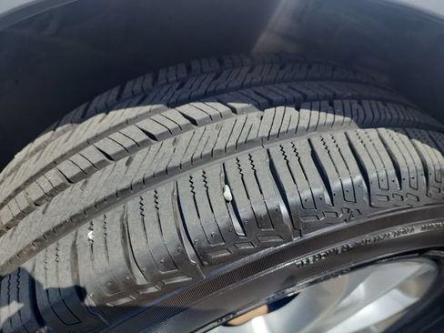 Used 2015 Ford Escape Titanium AWD/4WD image 32