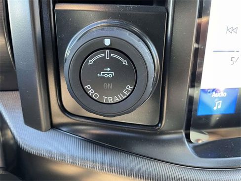 New 2025 Ford F150 Lariat w/ Equipment Group 501A Mid image 24