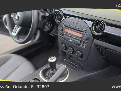Used 2006 MAZDA MX-5 Miata Grand Touring w/ Premium Pkg image 13