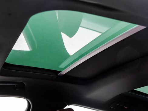 Used 2023 Porsche Panamera 4 Platinum Edition image 19