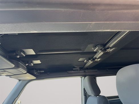 Used 2021 Ford Bronco Big Bend image 35