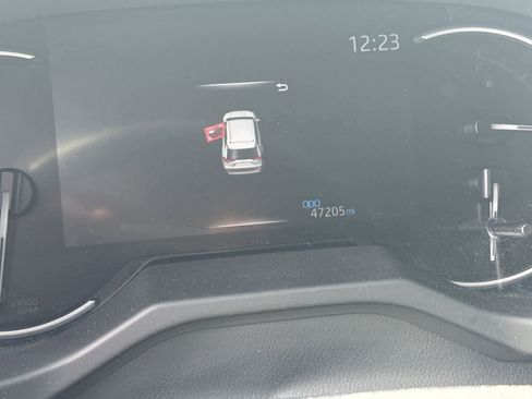 Used 2024 Toyota RAV4 XLE image 16