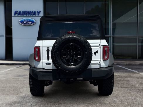 Certified 2023 Ford Bronco Wildtrak image 6
