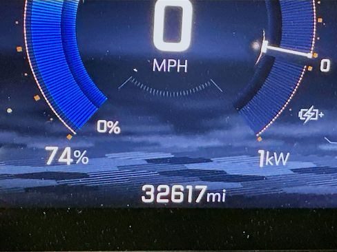 Used 2024 Chevrolet Blazer EV LT image 19