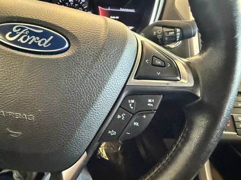 Used 2018 Ford Fusion SE w/ Equipment Group 602A FWD image 15