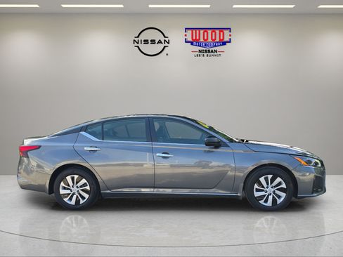 Certified 2025 Nissan Altima 2.5 S FWD image 2