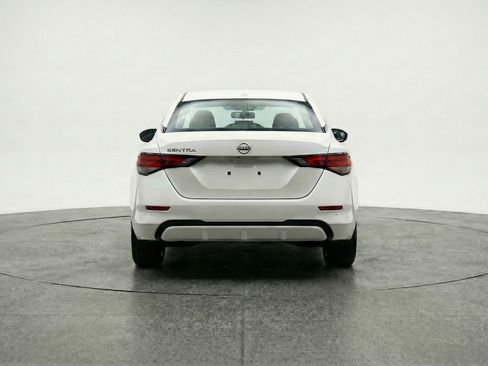 Used 2025 Nissan Sentra SV image 7