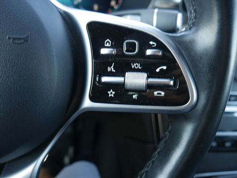 Used 2022 Mercedes-Benz GLC 300 4MATIC image 37