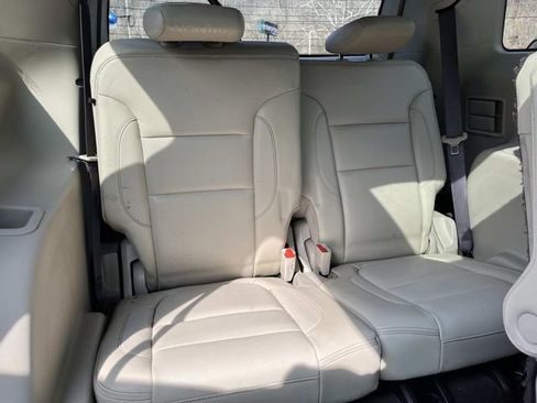 Used 2017 GMC Acadia Denali w/ Technology Package AWD/4WD image 25