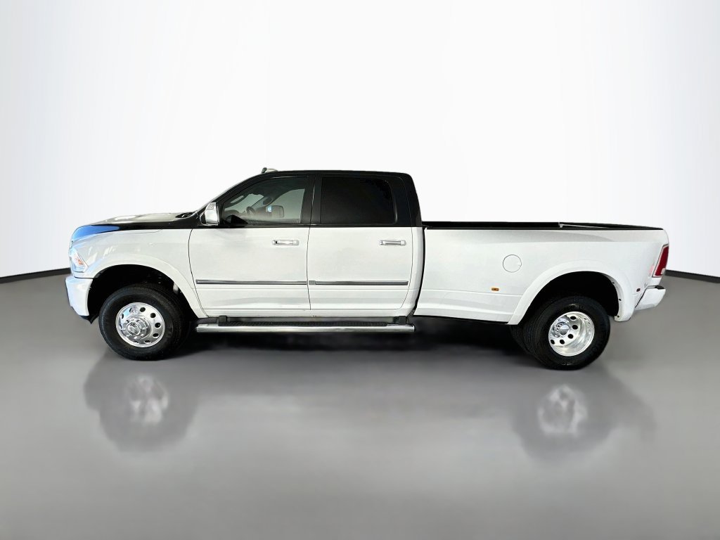 Used 2016 RAM 3500 Laramie w/ Convenience Group AWD/4WD image 4