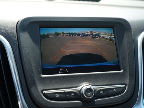 Used 2021 Chevrolet Equinox LS AWD/4WD image 27