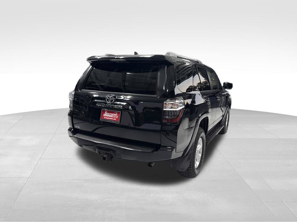 Used 2016 Toyota 4Runner SR5 AWD/4WD image 8