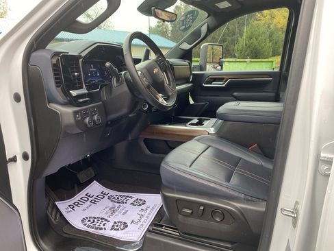 Certified 2024 Chevrolet Silverado 2500 High Country w/ High Country Premium Package image 21