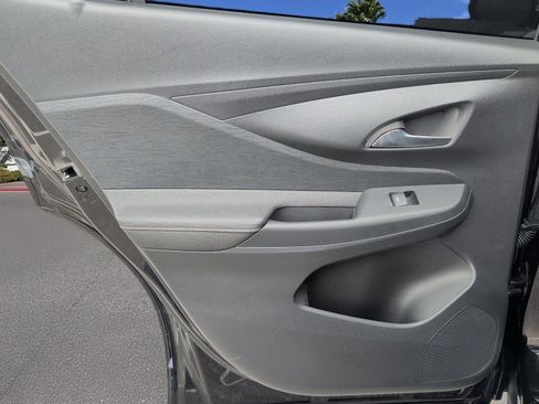 Used 2025 Buick Envista Avenir FWD image 24