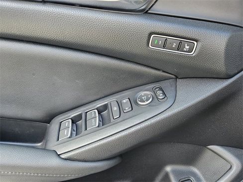 Used 2021 Honda Accord EX-L image 25