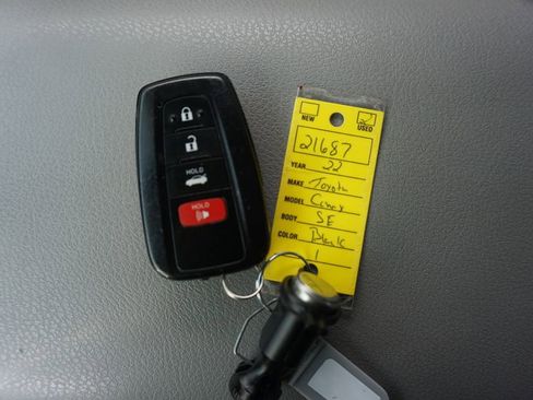 Certified 2022 Toyota Camry SE w/ Convenience Package FWD image 32