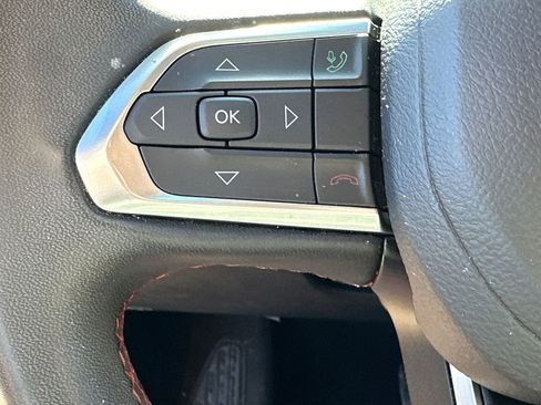 Used 2024 Jeep Compass Trailhawk image 24